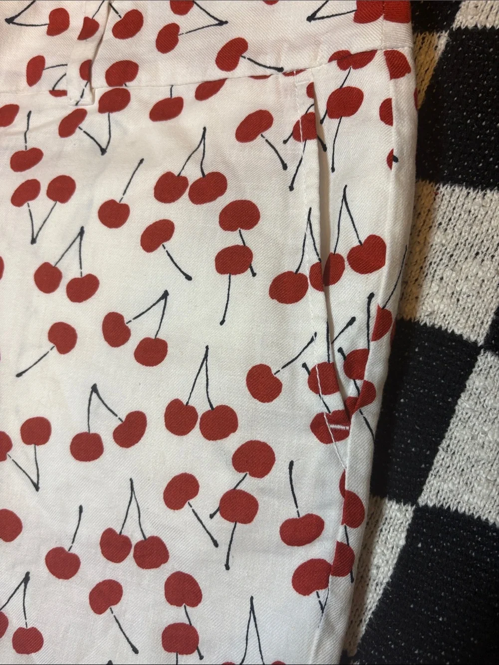 🍒 NWT LOFT Cherry Print 4